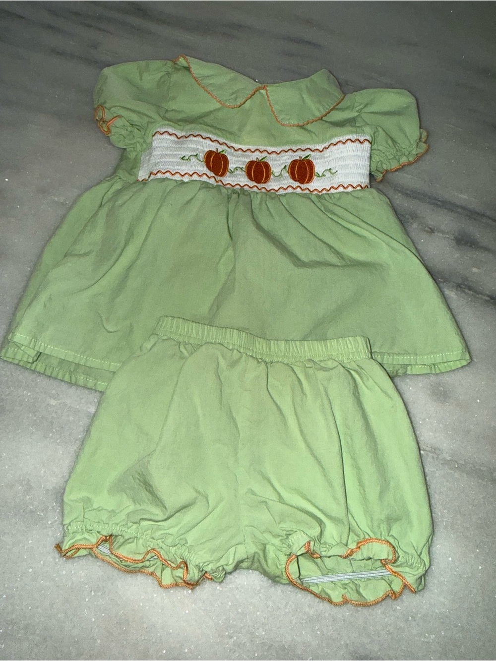 Marie Nicole Girls Light Green Pumpkin Smocked Short Set Cotton 18-24m